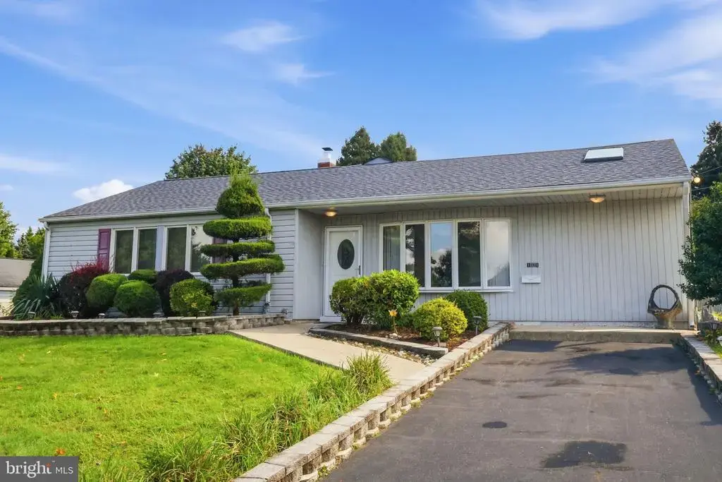 1021 W Pine St, FEASTERVILLE TREVOSE