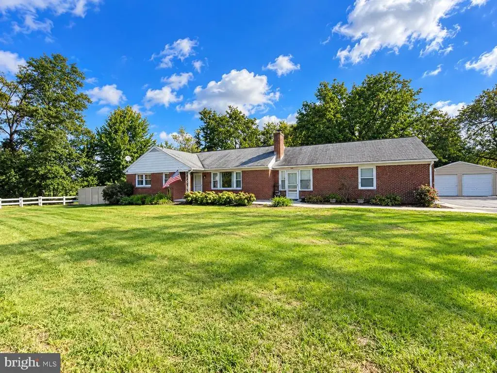 26813 Grace Ct, DAMASCUS