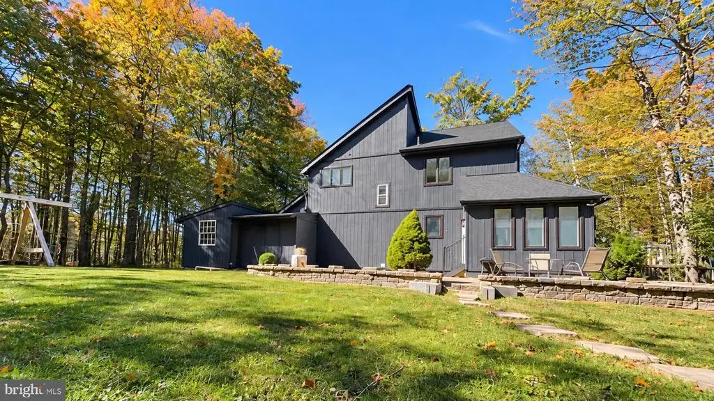 6361 Cherokee Trl, TOBYHANNA