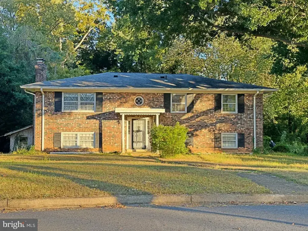 2809 Albany Ct, FAIRFAX