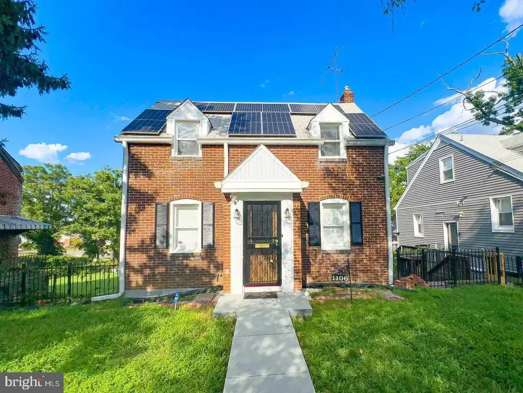 1106 45th Pl Se, WASHINGTON