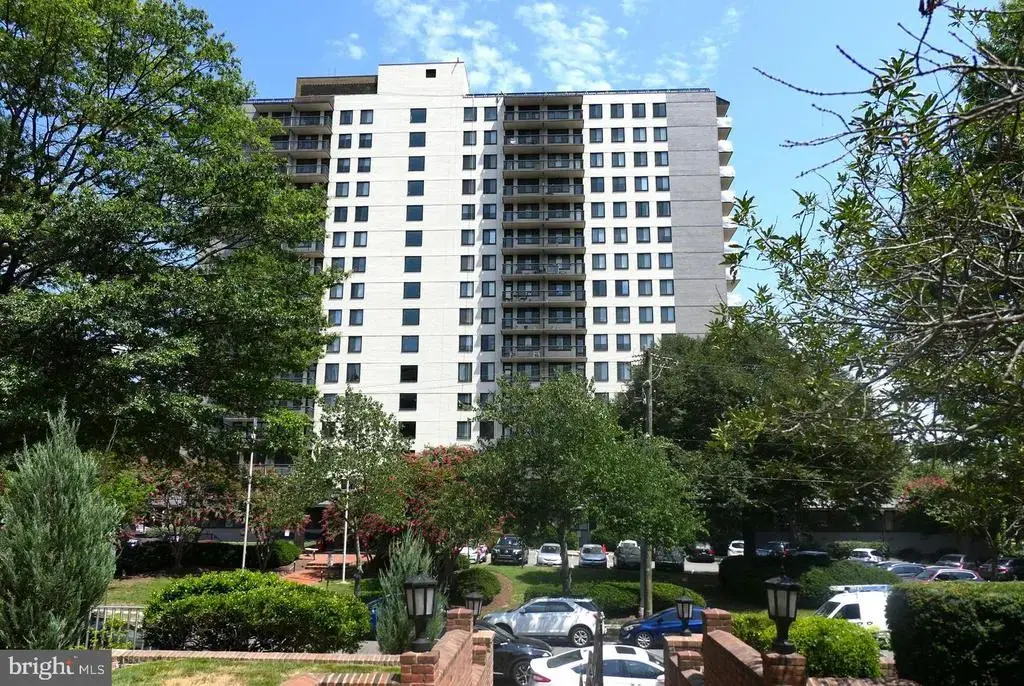 801 N Pitt St #415, ALEXANDRIA