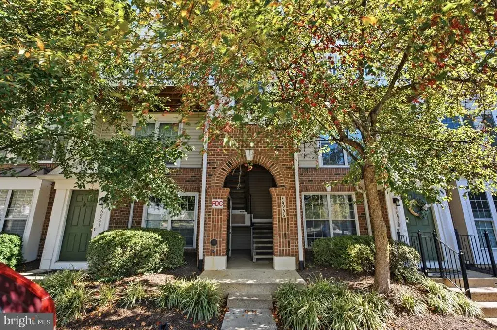 46956 Courtyard Sq #303, STERLING
