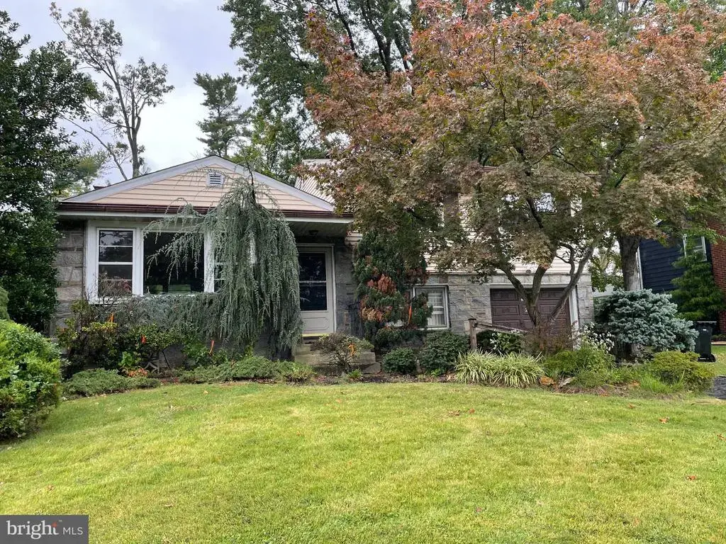201 Lilac Ln, CINNAMINSON