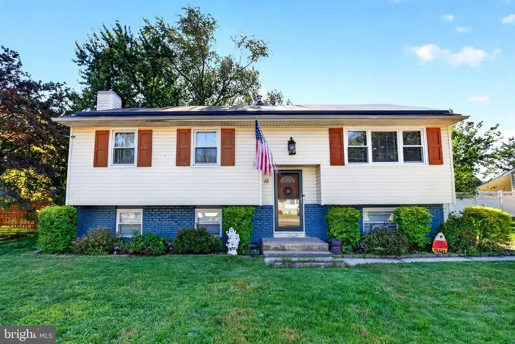 15 Lynn Dr, SICKLERVILLE