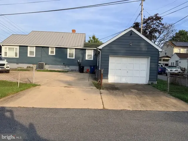 1999 West St, Annapolis