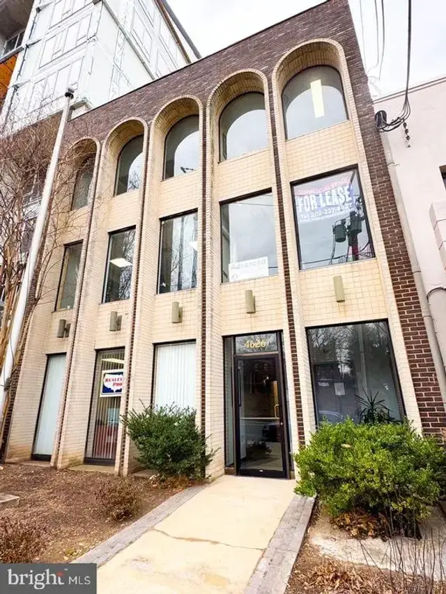 4626 Wisconsin Ave Nw #ste 324, Washington