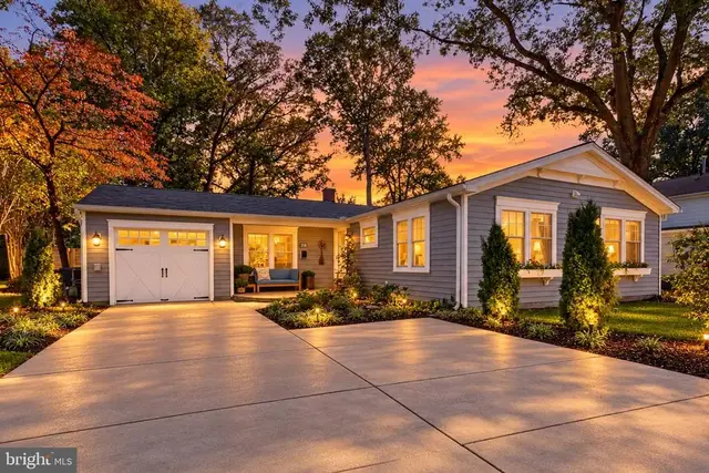 215 Holland Rd, Severna Park