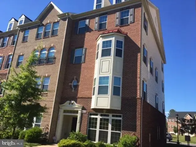 902 Hall Station Dr #100, Bowie