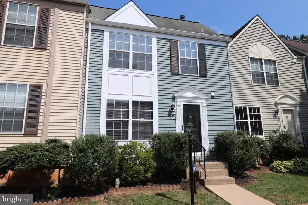 2989 Braxton Wood Ct, FAIRFAX