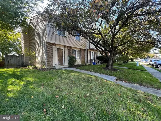 9416 Fitzharding Ln, Owings Mills