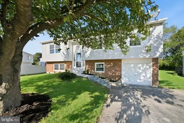 28 Castle Run Dr, Bear