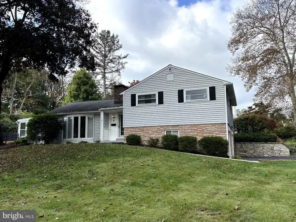 6 Cobblestone Dr, PAOLI
