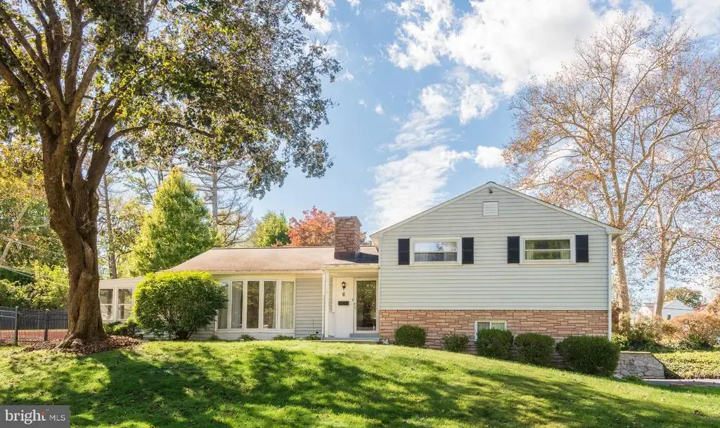6 Cobblestone Dr, PAOLI