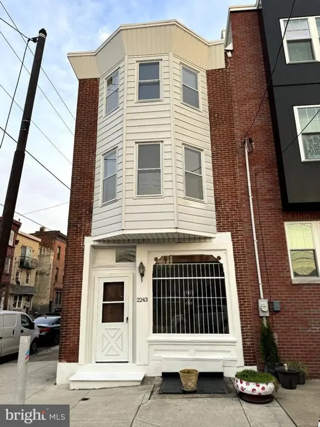 2243 Emerald St, PHILADELPHIA