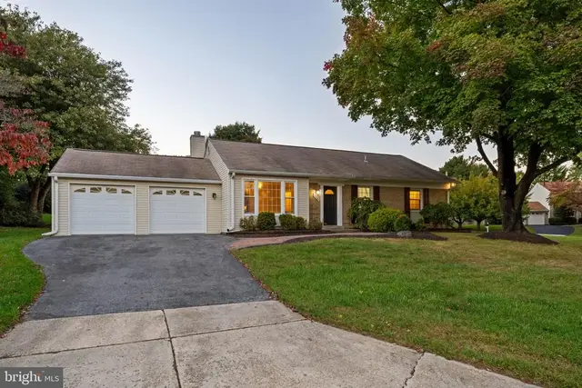 24429 Cutsail Dr, Damascus