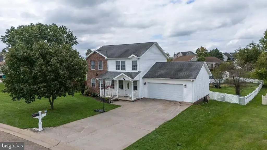 254 Rayann Ln, BROADWAY