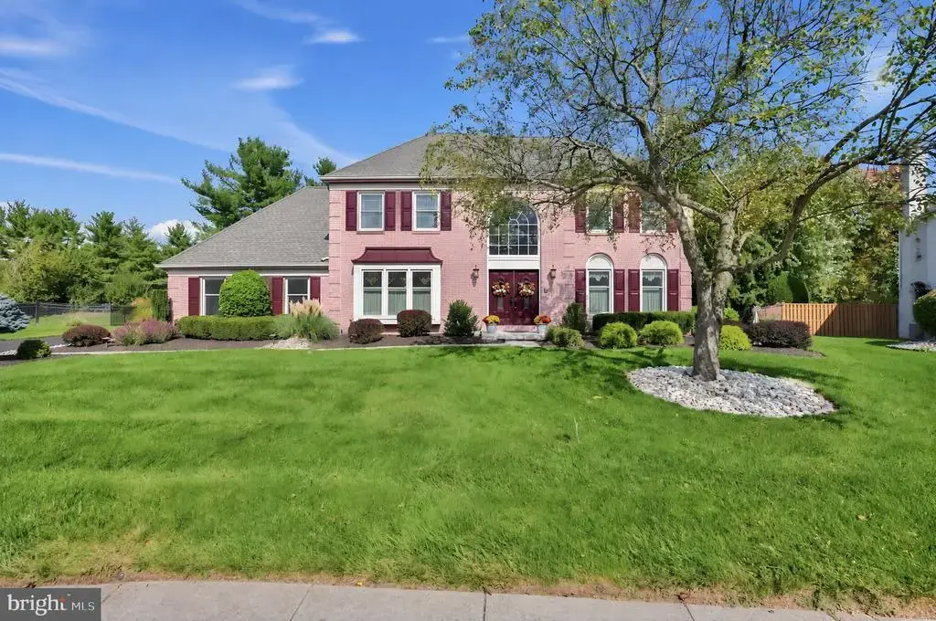 700 Fox Hollow Dr, YARDLEY