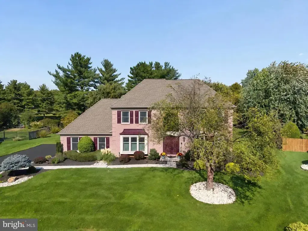700 Fox Hollow Dr, YARDLEY