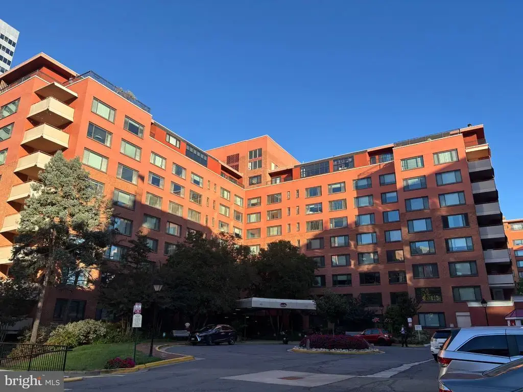 1021 Arlington Blvd #919, ARLINGTON