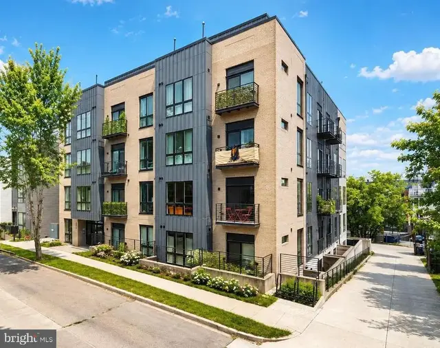 1016 17th Pl Ne #7, Washington