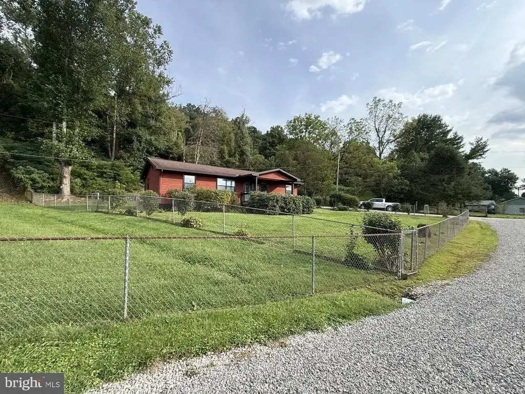142 Old Route 2, LESAGE
