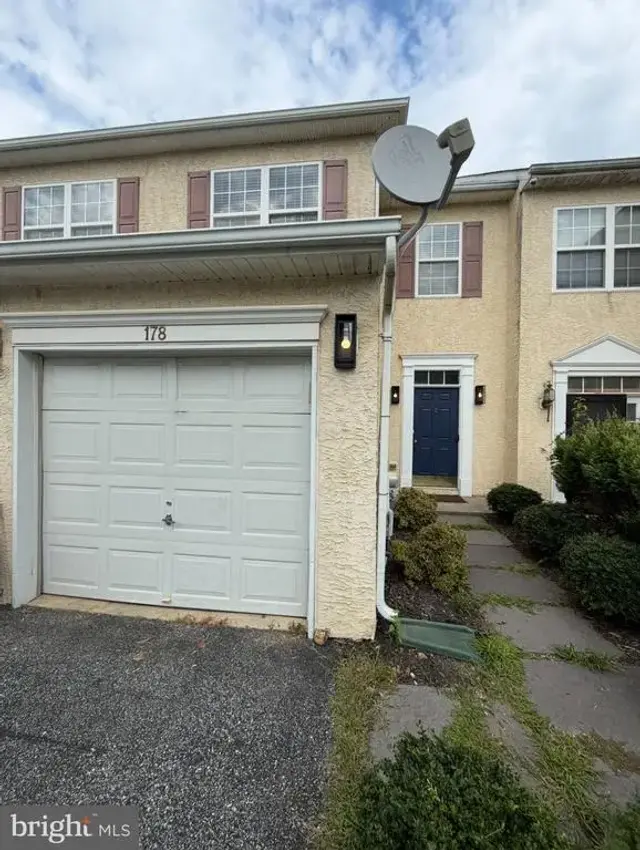 178 Gillespie Ave, Middletown