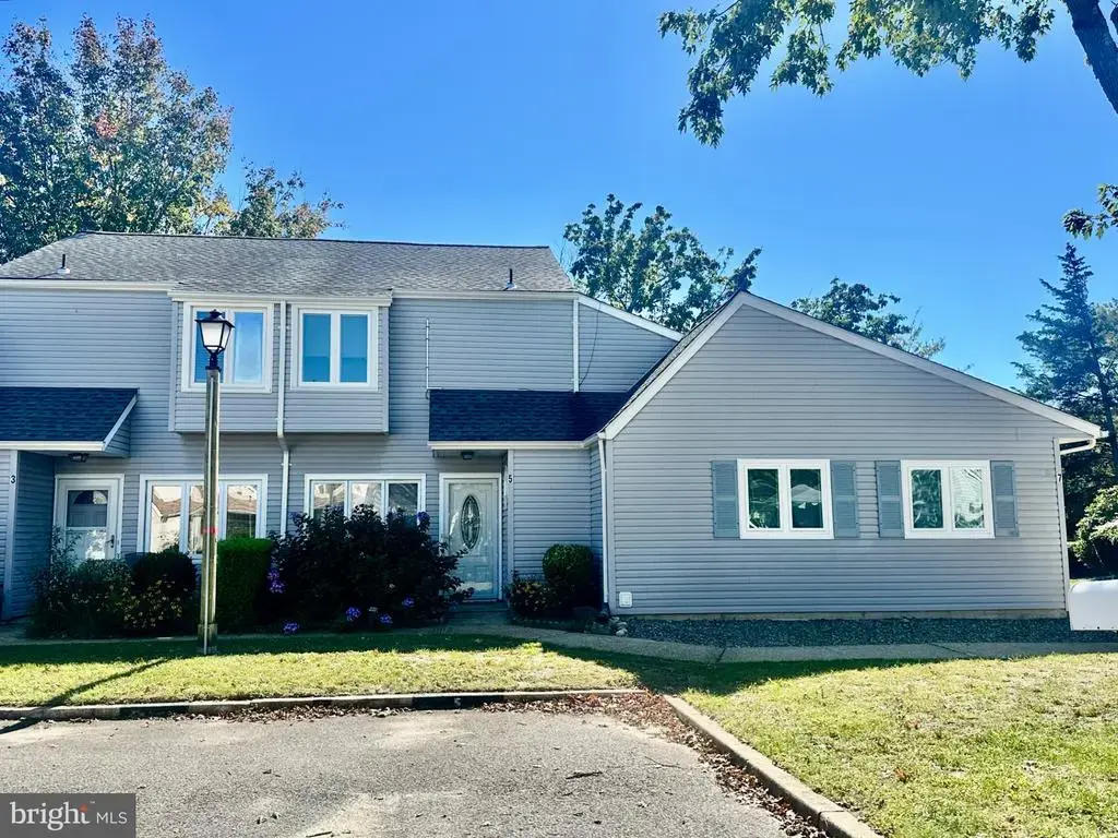 5 S Seas Ct, BARNEGAT