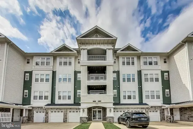 13901 Belle Chasse Blvd #215, Laurel