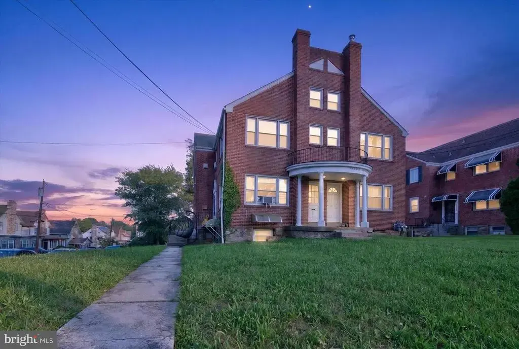 1900 Garrett Rd, LANSDOWNE