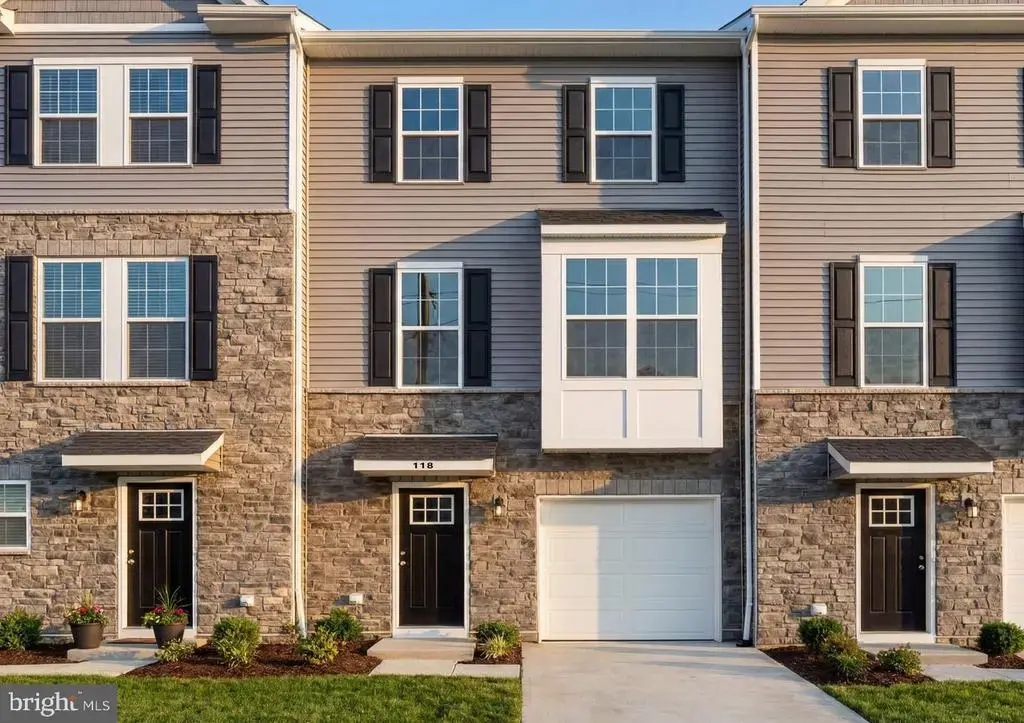 222 W End Ave, HAMMONTON