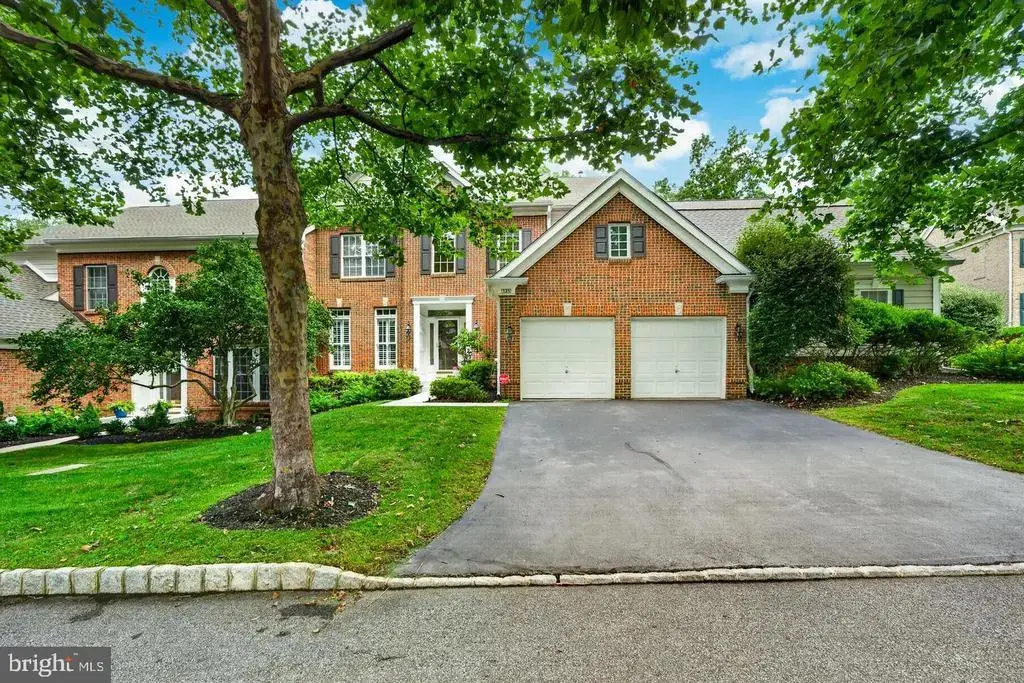 125 Camelot Ln, NEWTOWN SQUARE