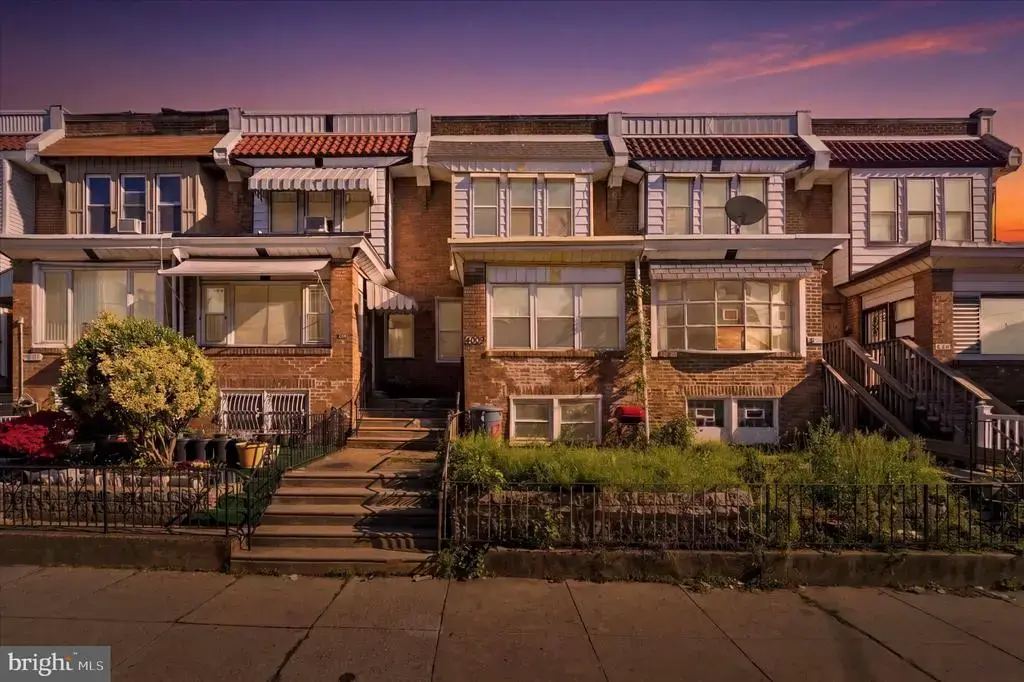 4009 Brown St, PHILADELPHIA