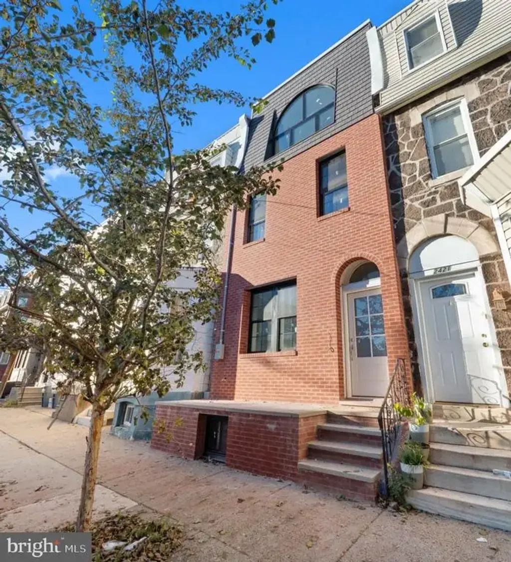 2423 Christian St, PHILADELPHIA