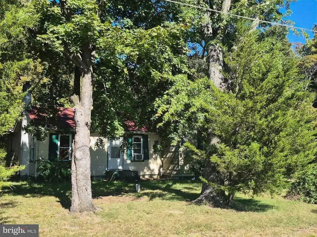 28 Schoolhouse Ln, PITTSGROVE TWP