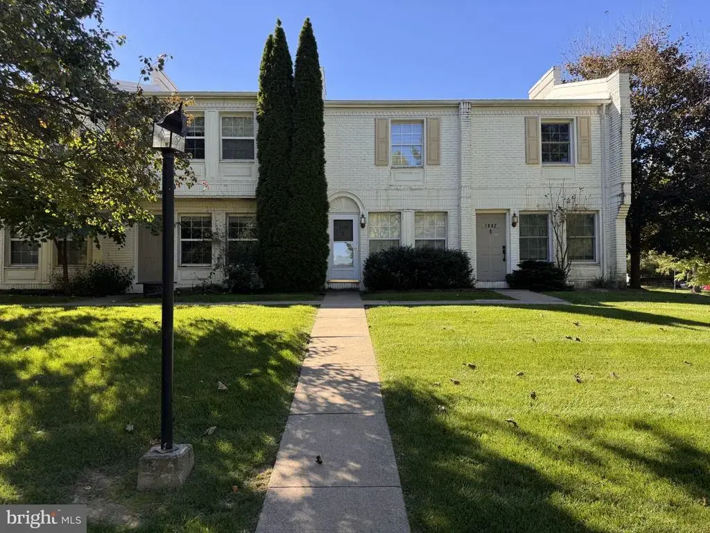 1604 Blue Course Dr, STATE COLLEGE