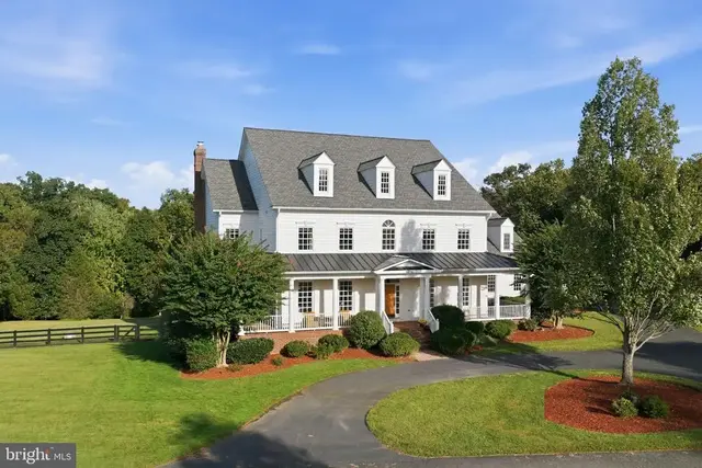 9606 Beach Mill Rd, Great Falls