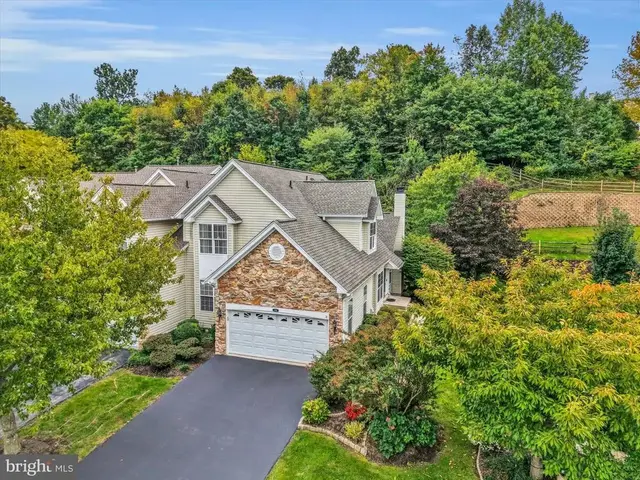 248 Silverbell Ct, West Chester