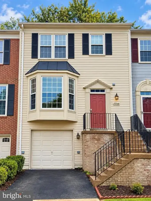 7710 Baird Ct, Lorton