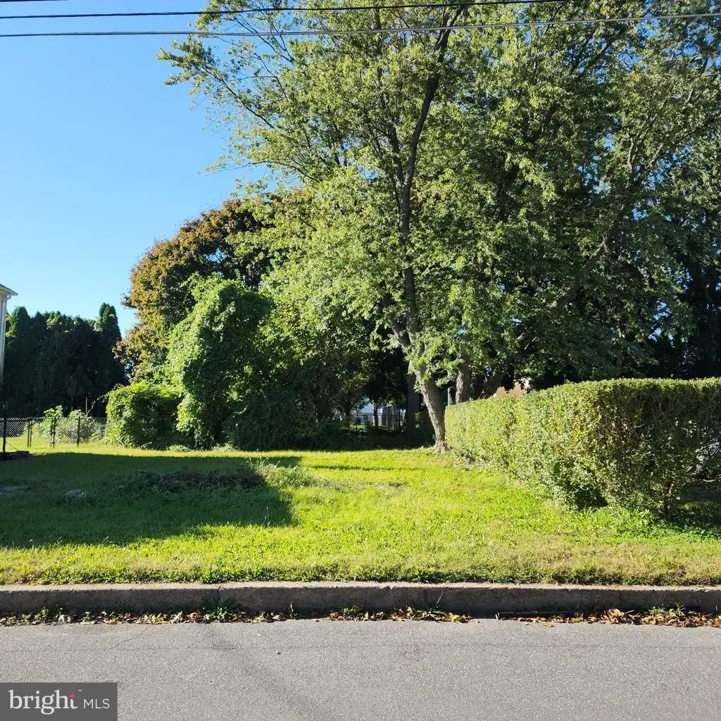 122 Logan Ave #, GLENSIDE