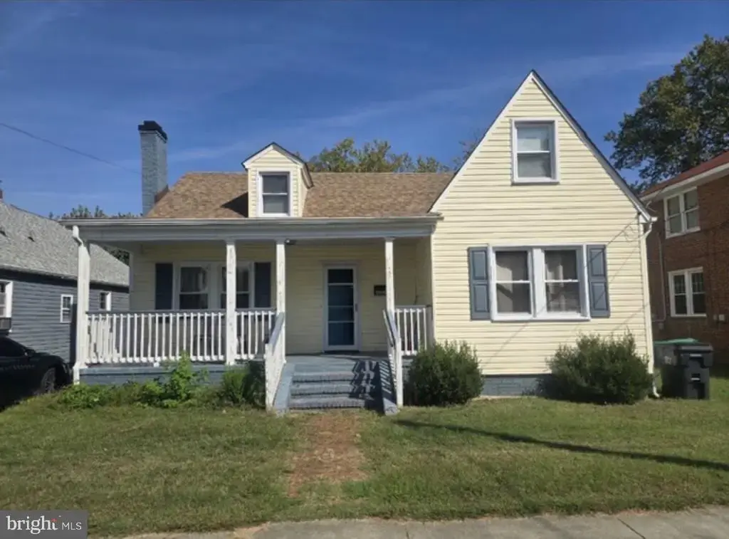 421 Hamilton Ave, COLONIAL HEIGHTS