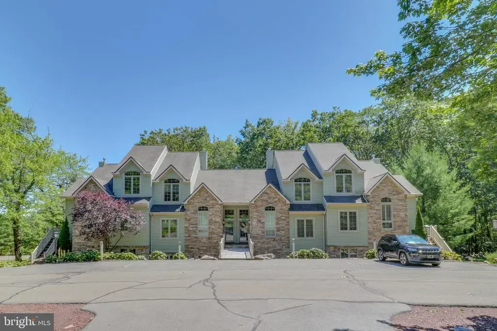 46 Mountainwoods Dr, LAKE HARMONY