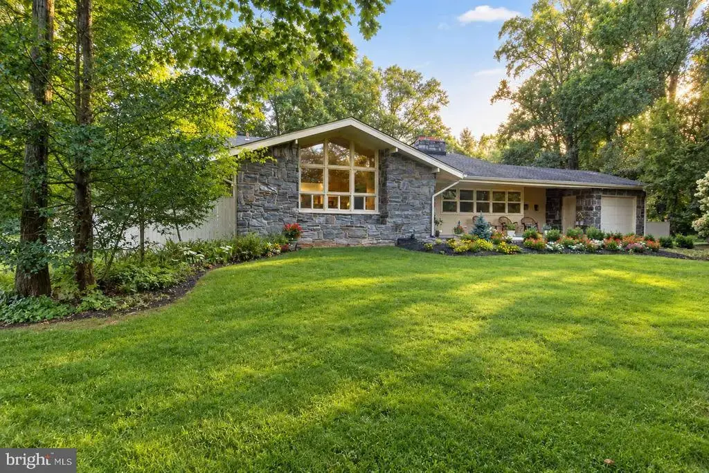4 Forrest Central Dr, TITUSVILLE