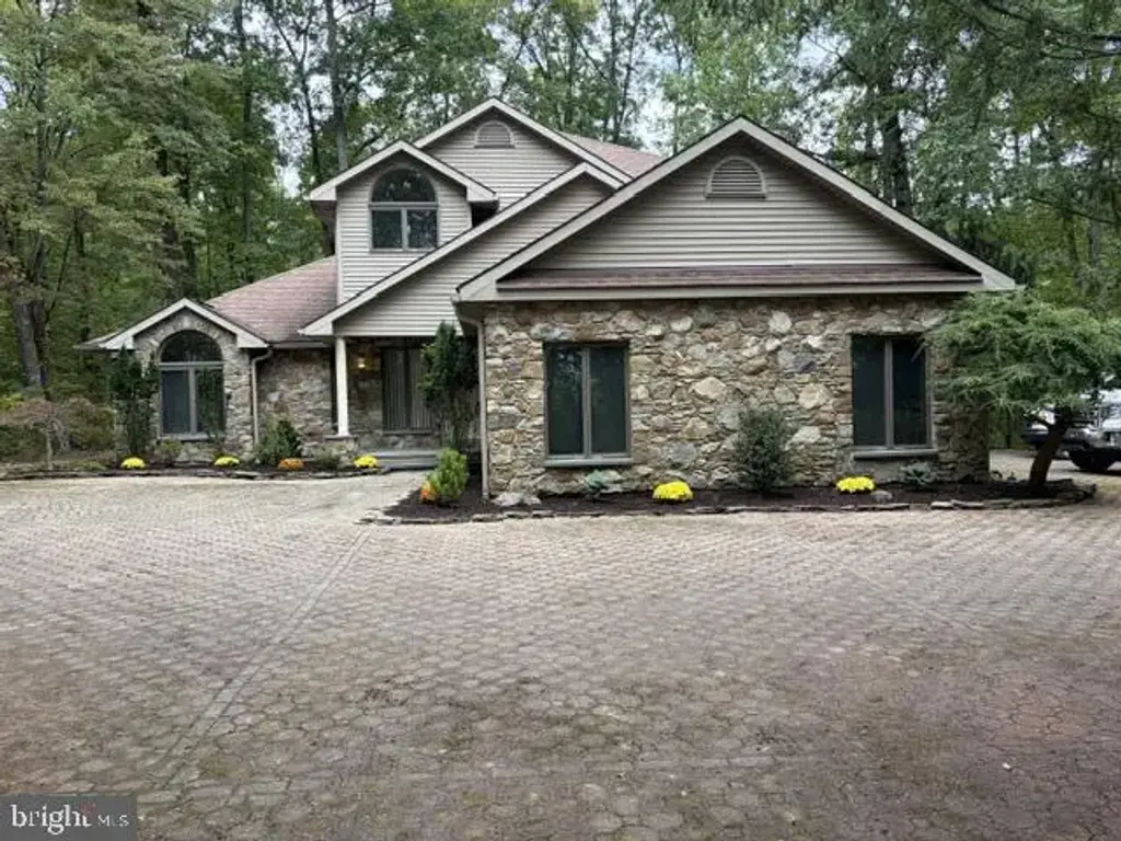 229 Kromer Rd, WIND GAP