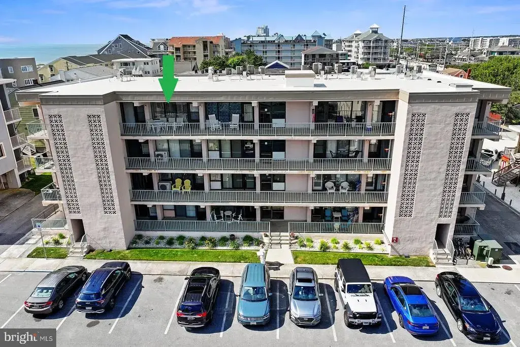 13 44th St #403, OCEAN CITY