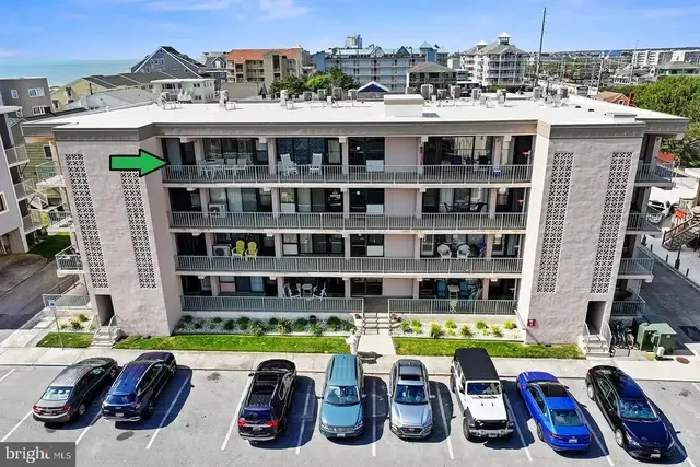 13 44th St #403, Ocean City
