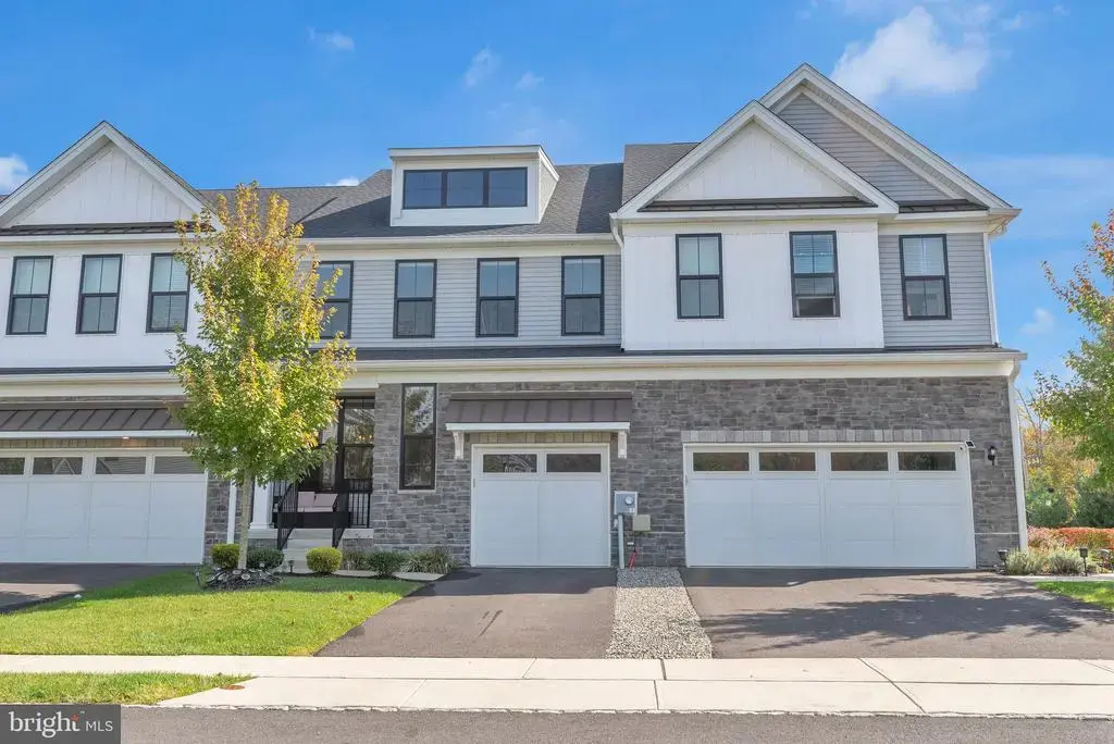 29 Beachwood Dr, MONROE TOWNSHIP