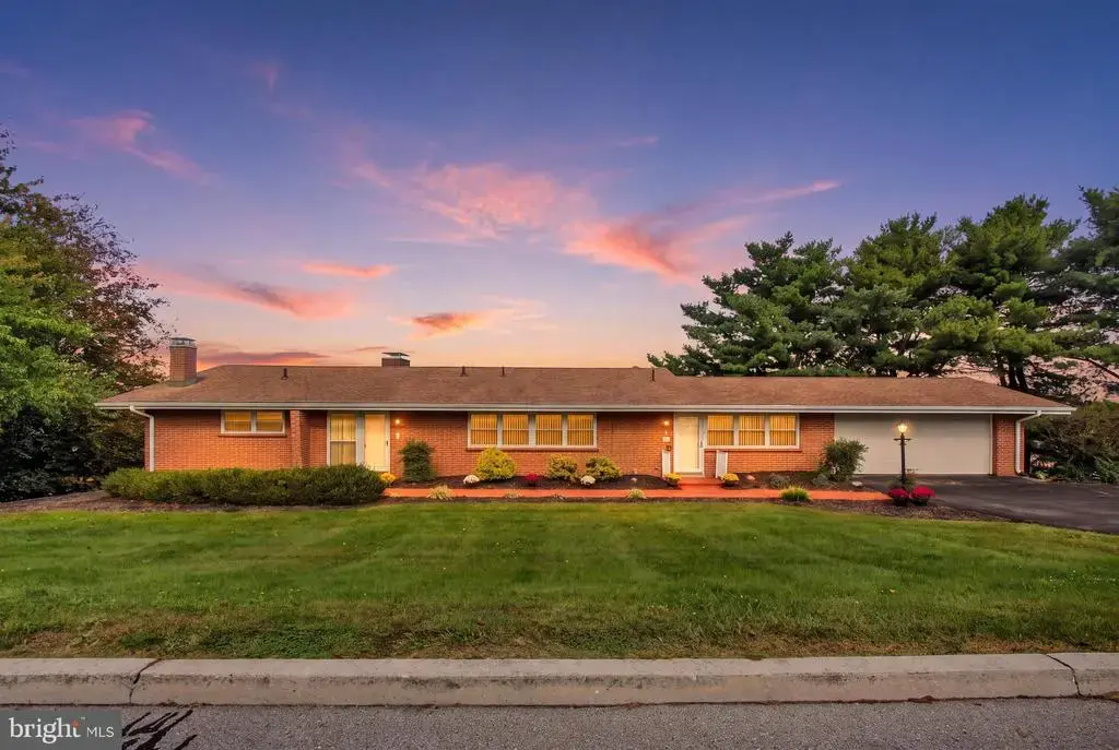 41 Hillcrest Dr, HANOVER