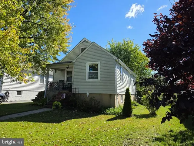 8307 Avondale Rd, Parkville