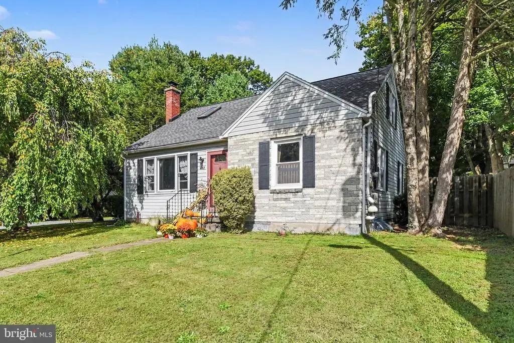 653 Hillside Ave, HUMMELSTOWN
